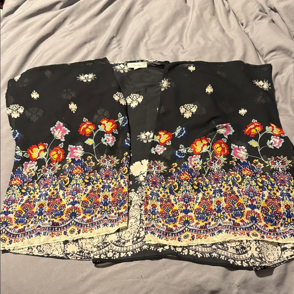 Love Tree Black Floral Kimono Blouse